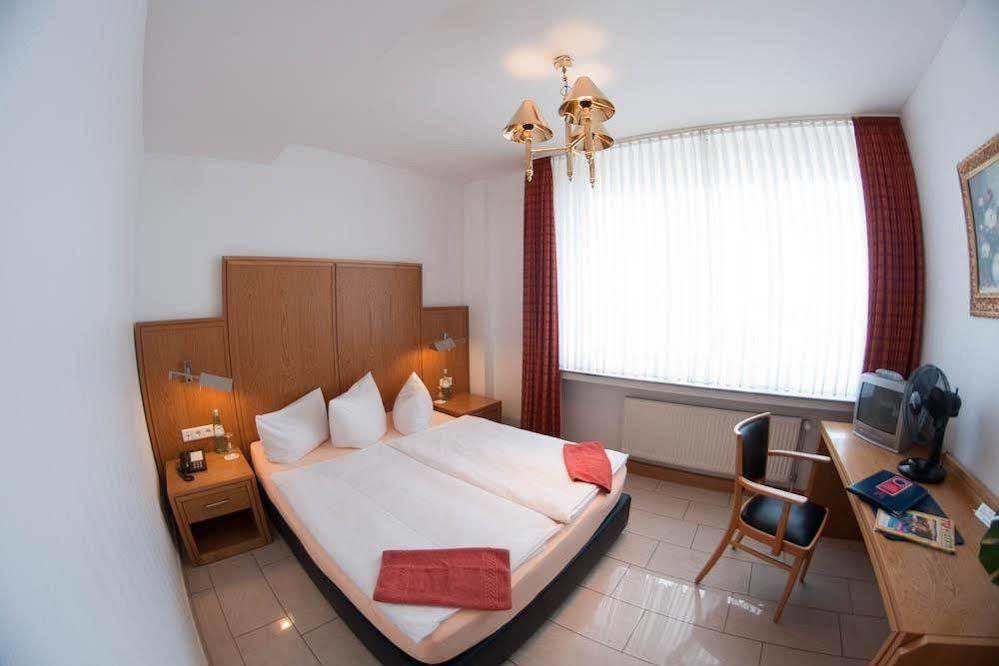 מונסטר Hotel Conti Am Hauptbahnhof מראה חיצוני תמונה